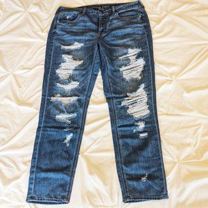 EUC American Eagle Tomgirl Jeans